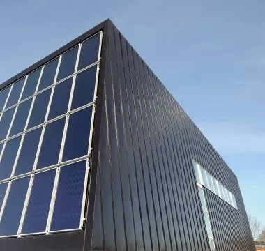 Рулонная сталь с полимерным покрытием SSAB - GreenCoat для фасада Hiarc Cool