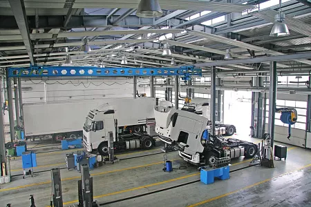 Автосалоны и паркинги из металлоконструкций