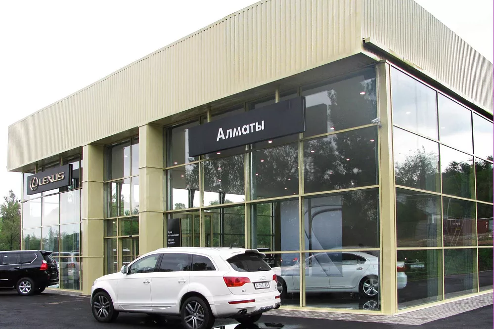 Автосалоны и паркинги из металлоконструкций