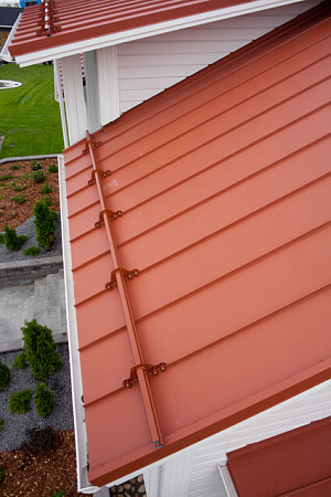 Рулонная сталь GreenCoat FAP Pural.   Применение: фальцевая кровля, фальцевый фасад